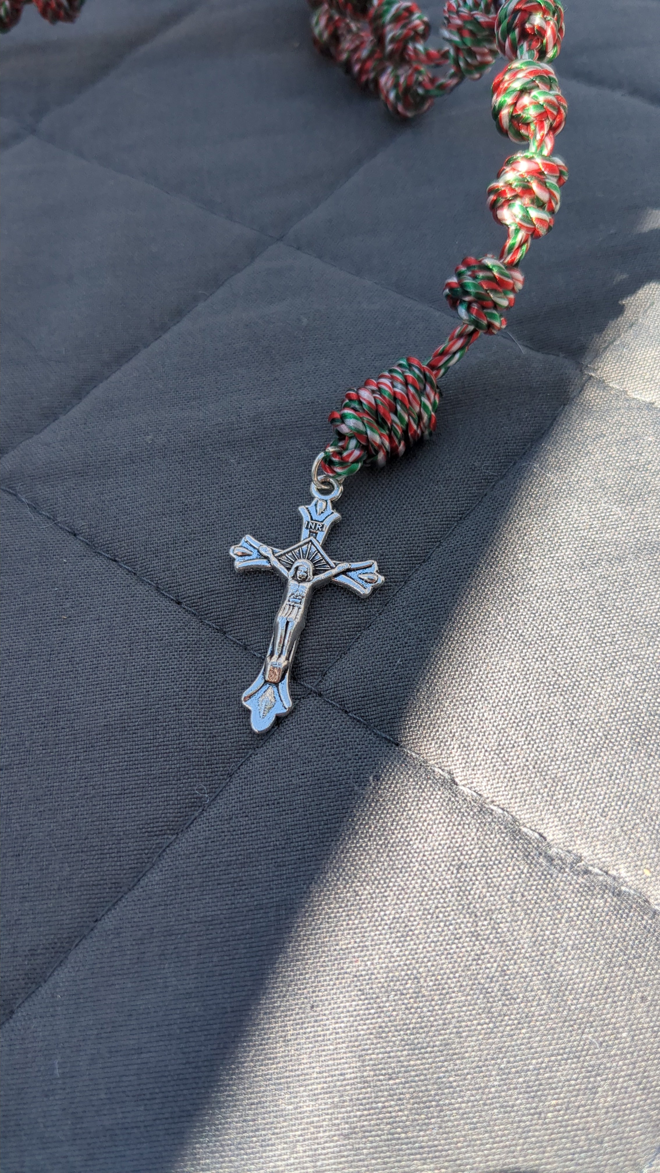 Christmas Sweater Rosary, Large